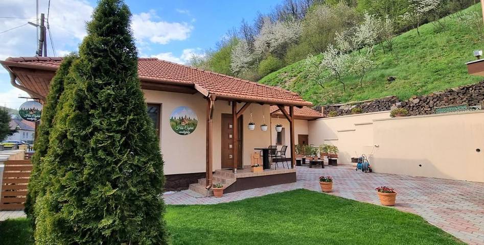 Apartament wakacyjny dla 6 osób, z ogród i widok w Miszkolc