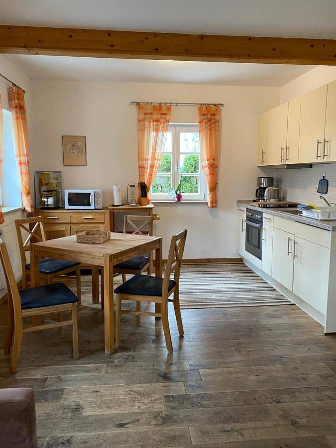 Ferienwohnung für 2 Personen, mit Terrasse und Garten sowie Sauna und Ausblick in Heiligenstadt - 2