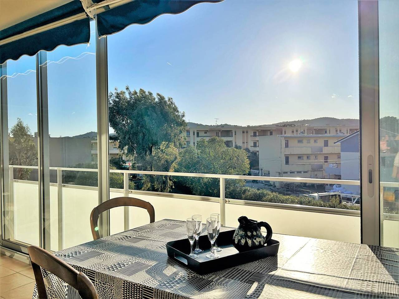 Appartement entier, Appartement à 150m de la plage avec terrasse fermée et parking privatif - Bormes-les-Mimosas in Bormes-les-Mimosas, Parc national de Port-Cros