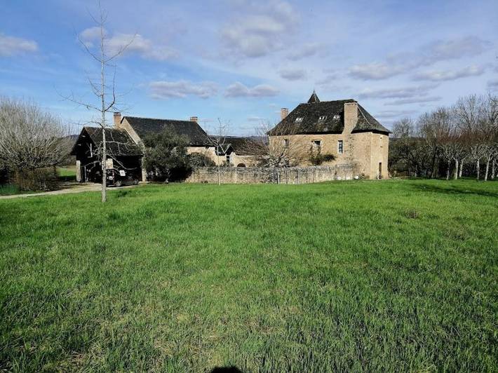 Chambre d’hôte pour 3 personnes, avec Terrasse et Jardin ainsi que Piscine et Vue