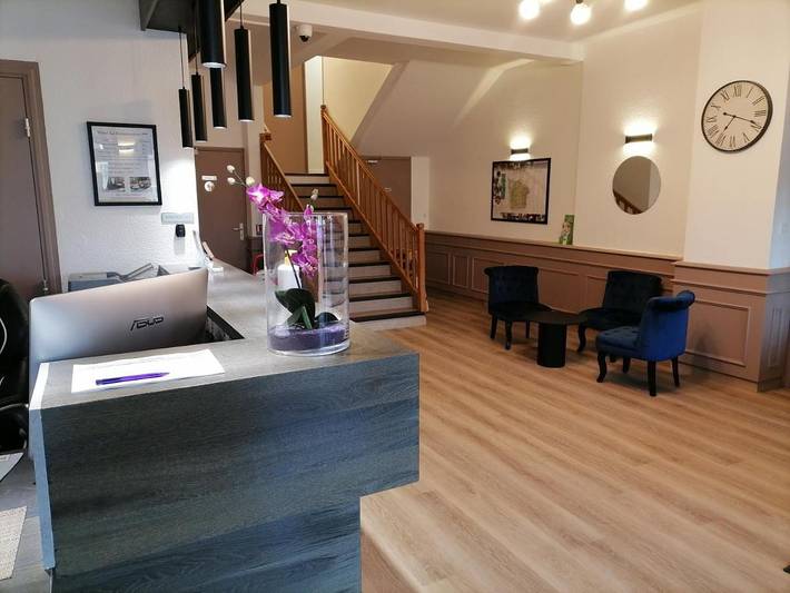 Hôtel pour 4 personnes, avec vue et terrasse à Corbigny - 2