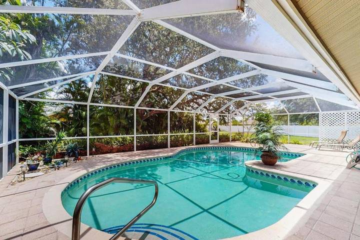 Casa de vacaciones para 8 personas, con jardín además de terraza y piscina - 1