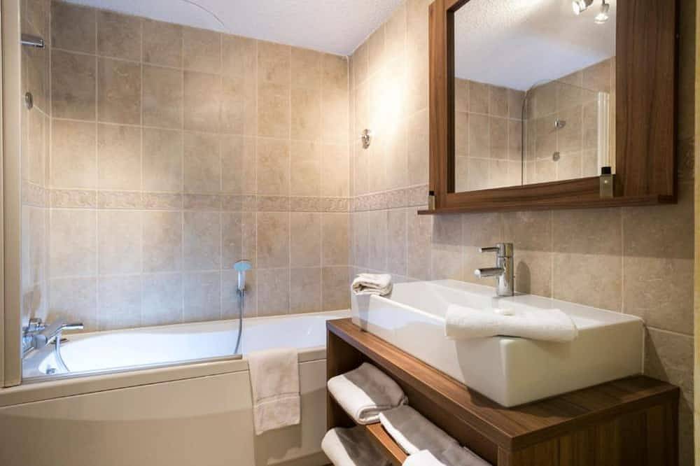 Ganze Wohnung, Vue sur Montagne - 116-Apartment-Ensuite mit Bad-Balkon in Isola, Nizza und Umgebung
