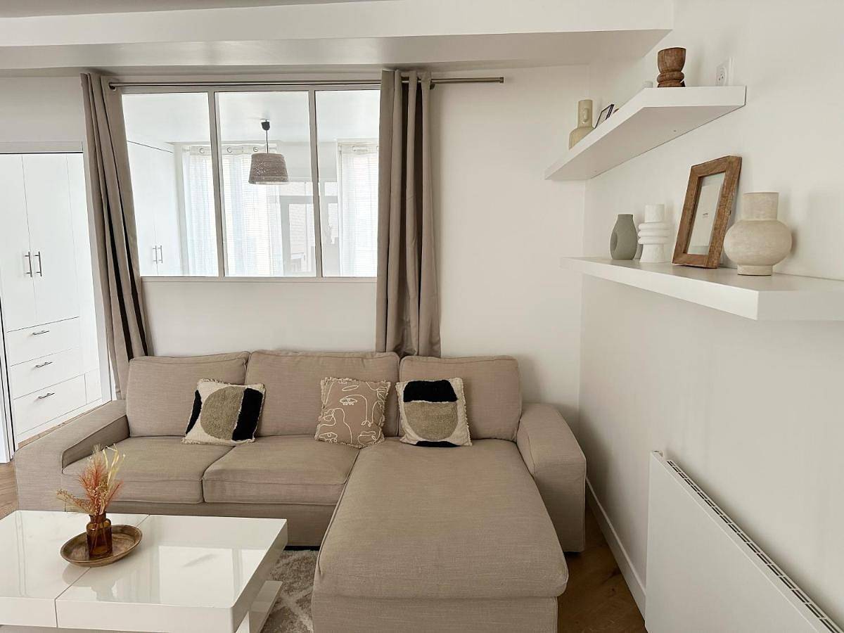 Appartement entier, One-Bedroom Apartment in Saint-Germain-en-Laye, Yvelines