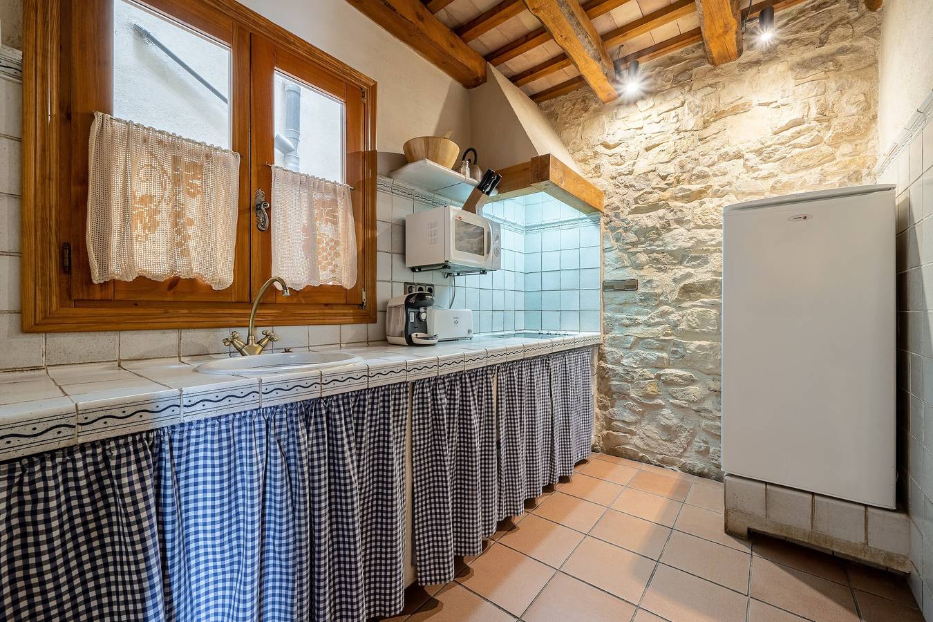 Apartamento entero, Apartamento 'El Clos 2' con balcón y Wi-Fi in Conesa, Provincia de Tarragona