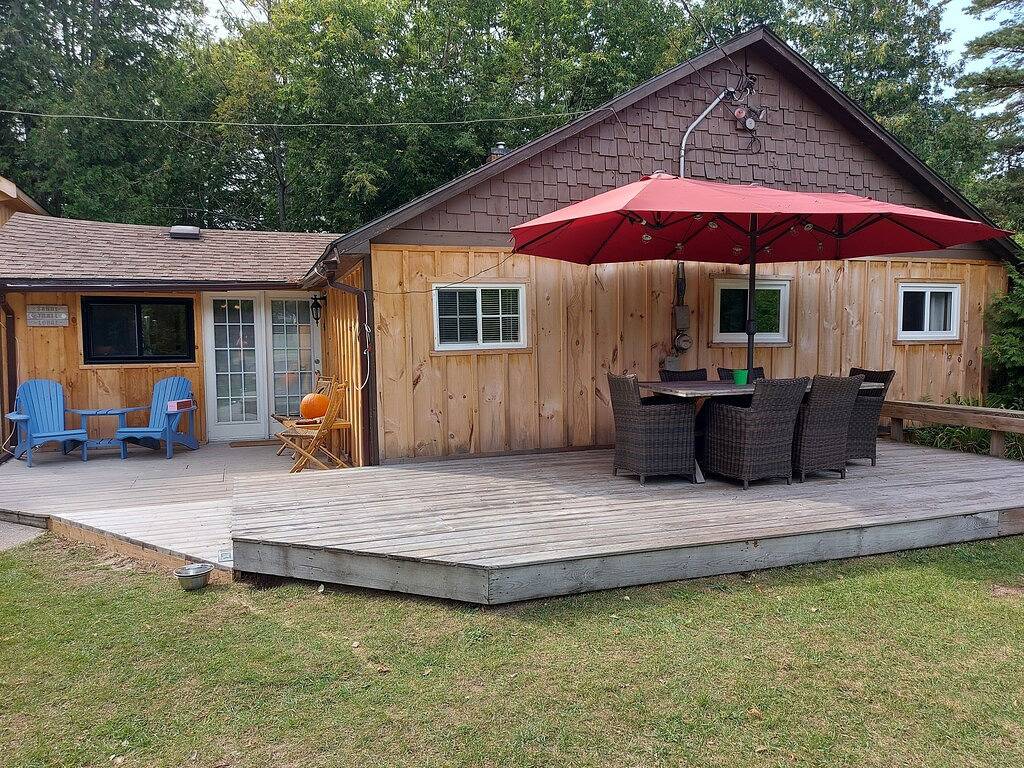 3 Schlafzimmer Cottage Backs auf Sauble Beach! in Sauble Beach, Huronsee (Kanada)