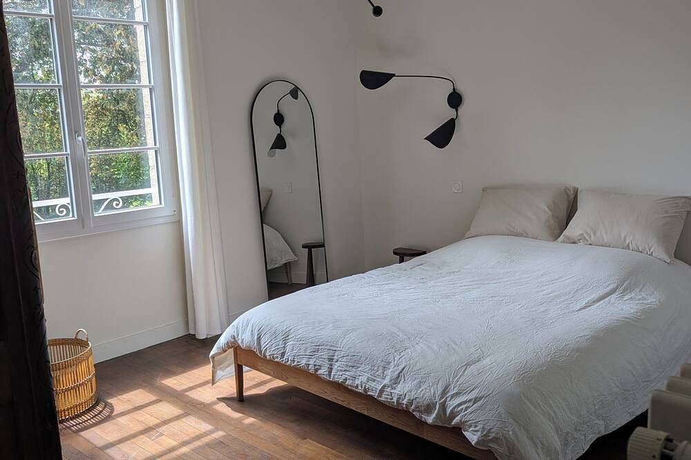 Renovated family home, large garden in town center, exceptional panorama in Avranches, Bahía del Monte Saint-Michel