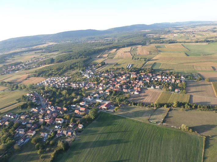 Gîte pour 6 personnes, avec jardin et vue, animaux acceptés à Kutzenhausen (Bavière)