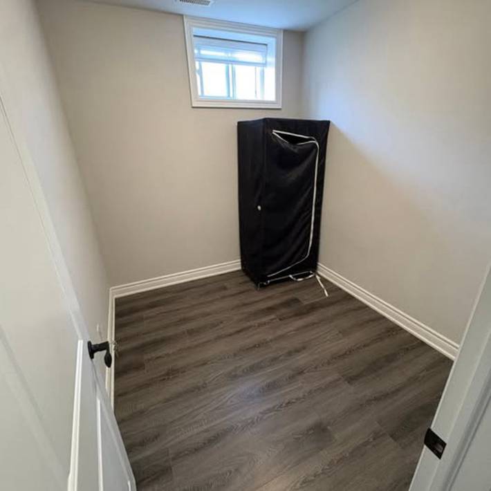 Apartamento entero, Habitación privada con instalaciones propias en el apartamento de Toronto in Scarborough (Toronto), Toronto
