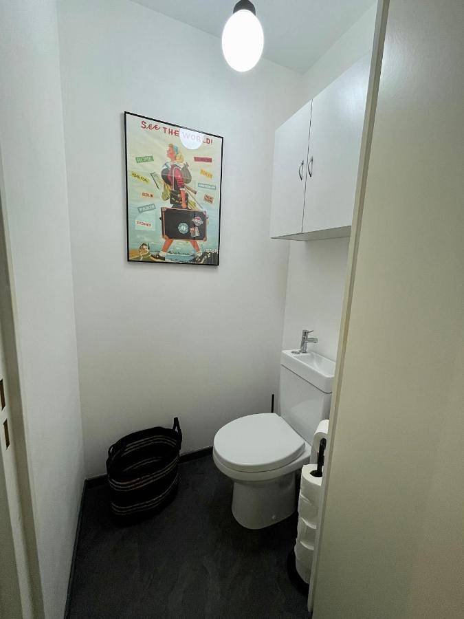 Appartement entier, One-Bedroom Apartment in Saint-Grégoire, Région de Rennes