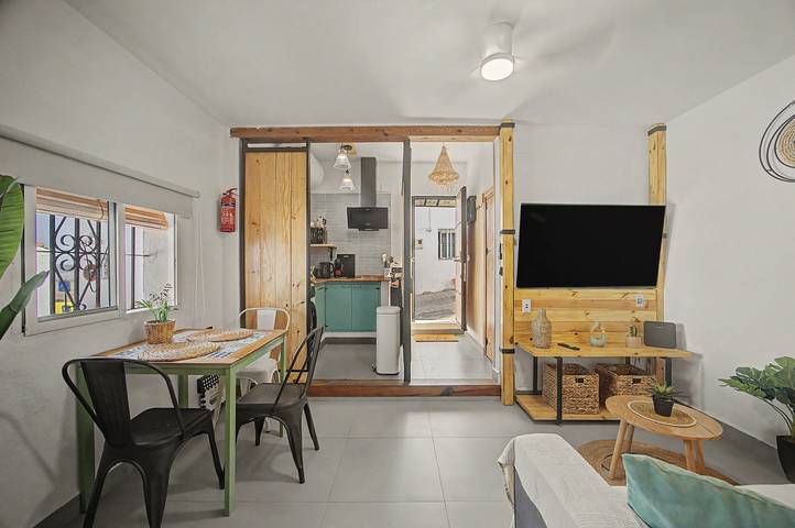 Appartamento intero, Appartamento 'Nova Lux Vejer - Centro Storico' con Vista Montagna, Wi-Fi e Aria Condizionata in Vejer de la Frontera, Costa de la Luz