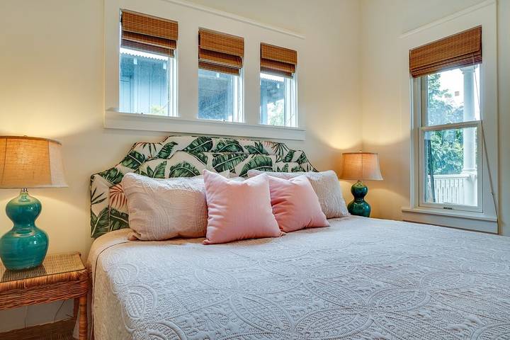 Vacation rental for 4 people, with pool and balcony in Rosemary Beach