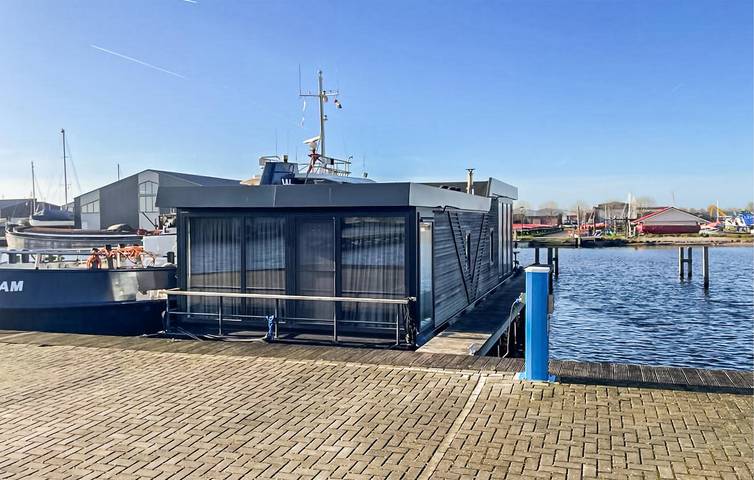 Ferienhaus für 6 Personen, mit Terrasse und Ausblick sowie Seeblick in Friesland - 4