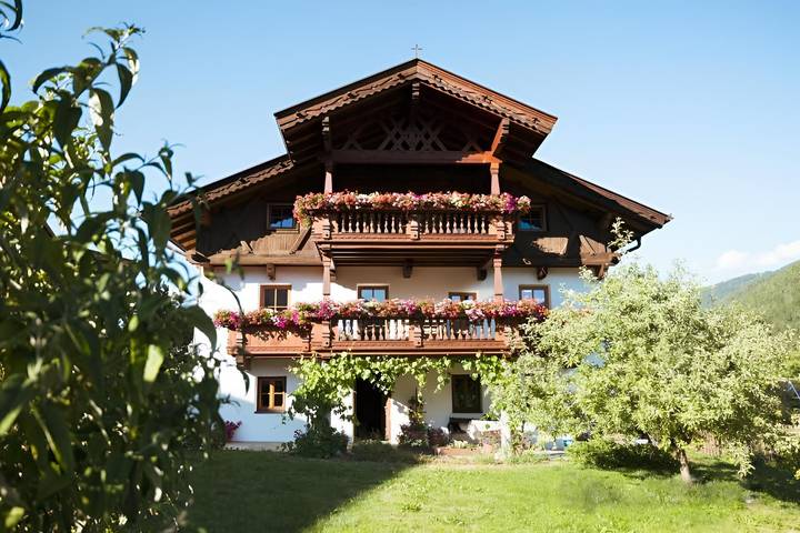 Gîte pour 7 personnes, avec balcon, adapté aux familles à Fulpmes - 2