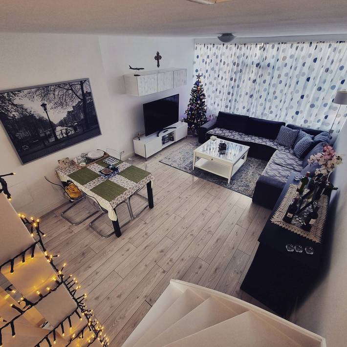 Alojamiento y desayuno para 4 personas, con balcón y jacuzzi - 1