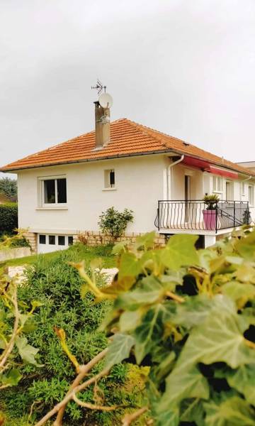 Gîte pour 6 personnes, avec terrasse et jardin à Nuits-Saint-Georges