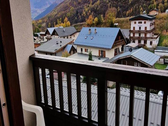 Gîte pour 5 personnes, avec piscine dans Office De Tourisme De Saint Sorlin D Arves - 2