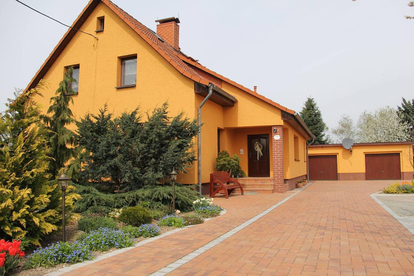 Entire holiday apartment, Holiday flat with barrel sauna in Malschwitz, Oberlausitz-Niederschlesien