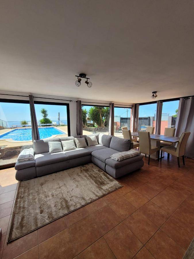 Location de vacances pour 8 personnes, avec piscine ainsi que vue et jardin à Ponta Do Pargo - 4