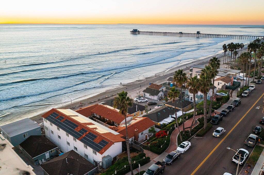 Ganze Wohnung, First Floor King Room (103) in Oceanside, San Diego County