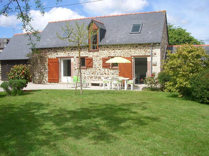 Gîte pour 4 personnes, avec terrasse et jardin
