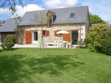 Gîte pour 4 personnes, avec terrasse et jardin à Lantic