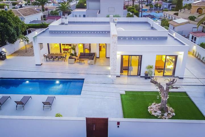 Villa pour 8 personnes, avec jardin - 1