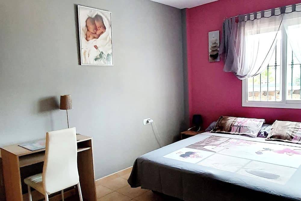 Villa Marylou with swimming pool in Montagnes, Andalusie in Sedella, Province de Málaga