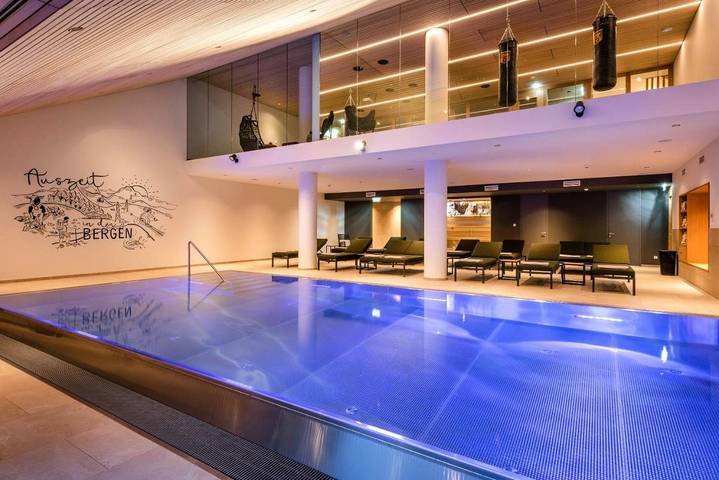 Hôtel pour 4 personnes, avec jardin et piscine ainsi que vue et sauna, animaux acceptés à Lech - 4