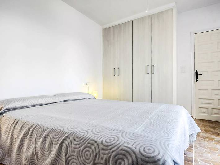 Gîte pour 4 personnes, avec terrasse dans Platja De Canyelles Petites - 3