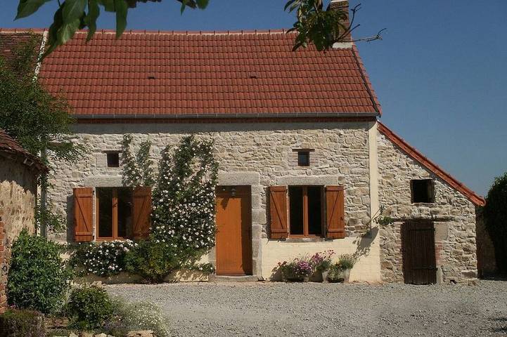 Gîte pour 8 personnes, avec Jardin à Viersat