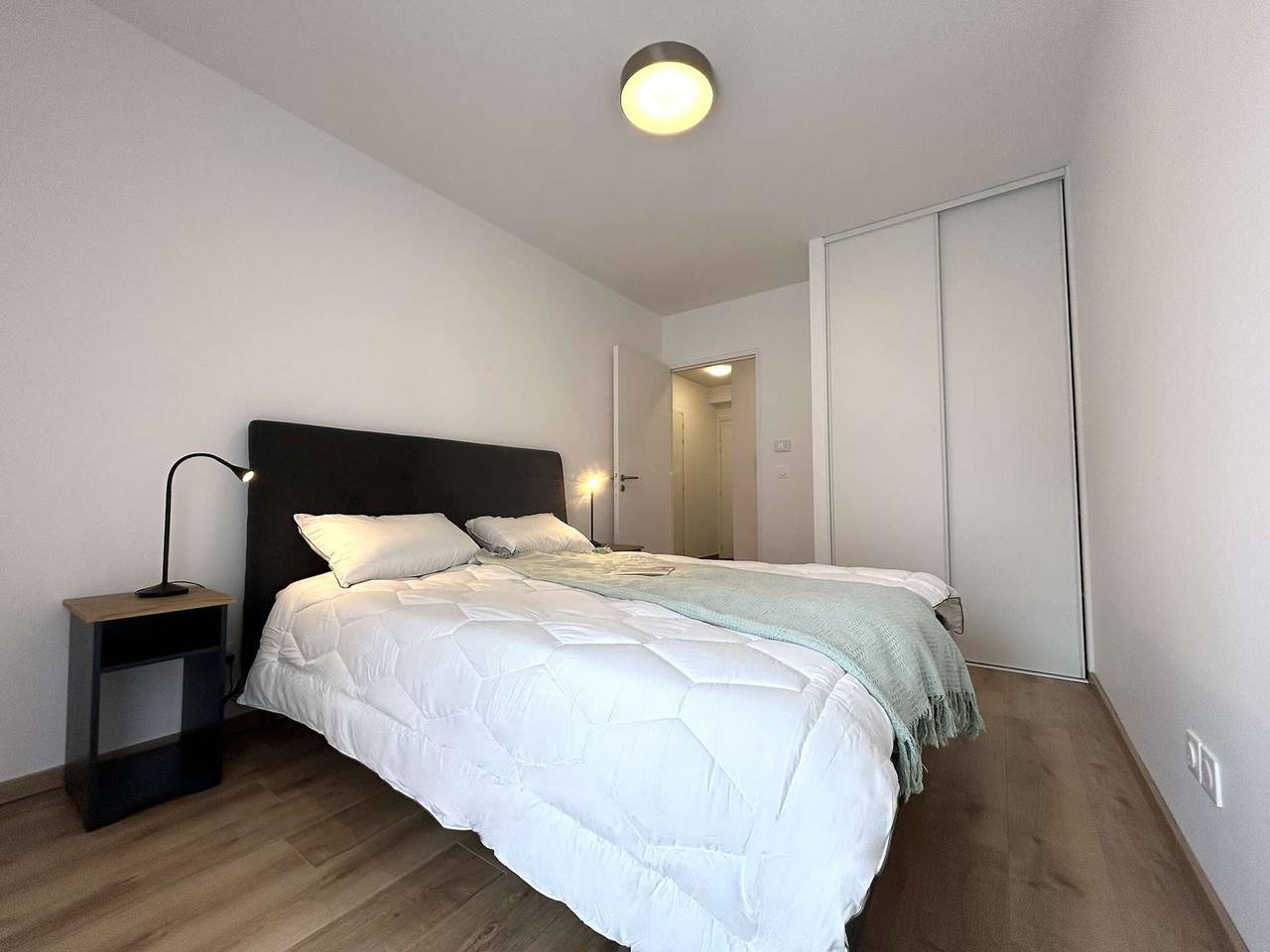 Entire apartment, 3-room apartment, 2 bedrooms, balcony, Briançon view, free Wifi in Briançon, Serre Chevalier