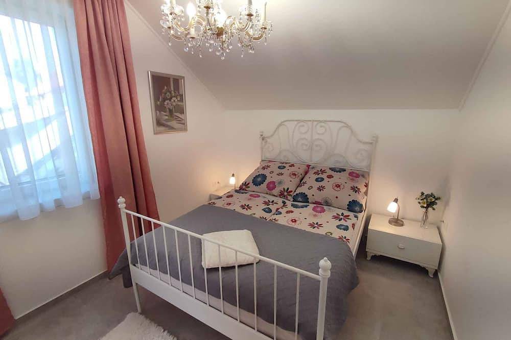 Appartement entier, Appartement de vacances avec climatisation et un beau panorama in Fonyód, Rive sud du lac Balaton