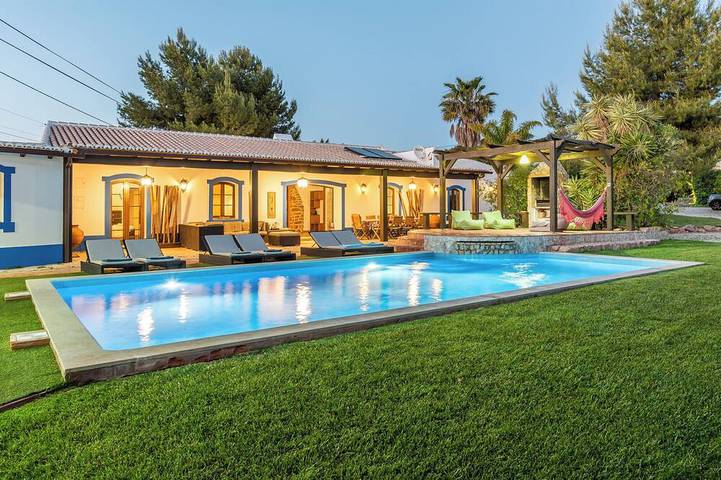 Ferienhaus für 12 Personen, mit Garten