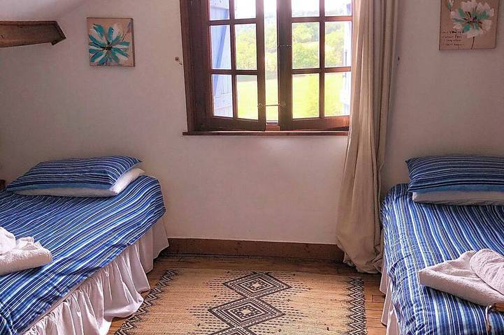 Charming 4 Bedroom Farmhouse N Brantome With Heated Pool At Reduced Price in Grand-Brassac, Périgord Vert