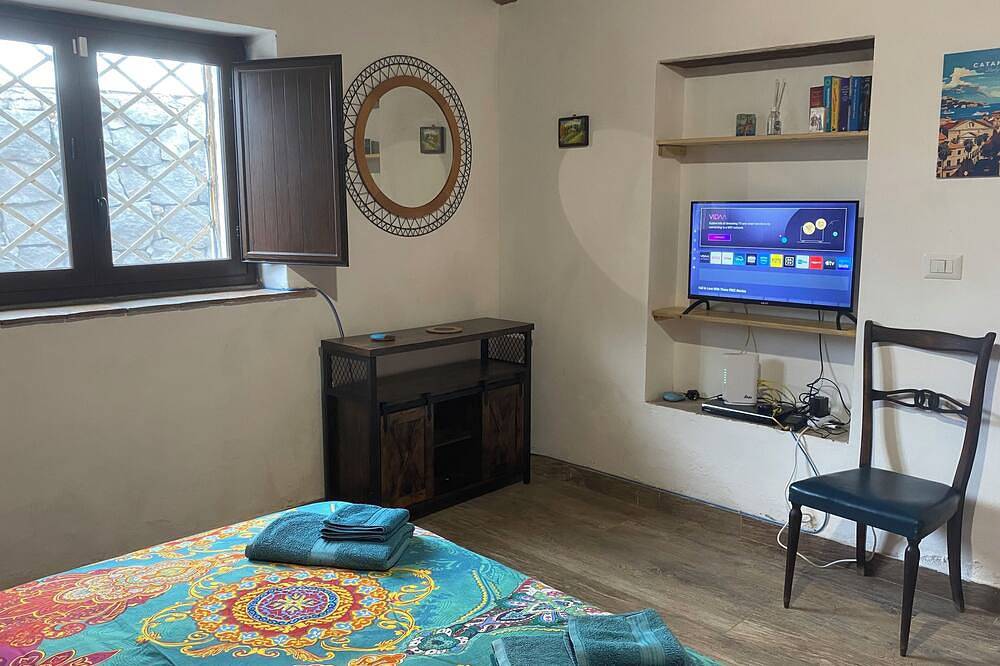 Apartamento entero, Acogedor estudio con encanto cerca de las playas de Taormina y el Etna in Fondachello, Mascali