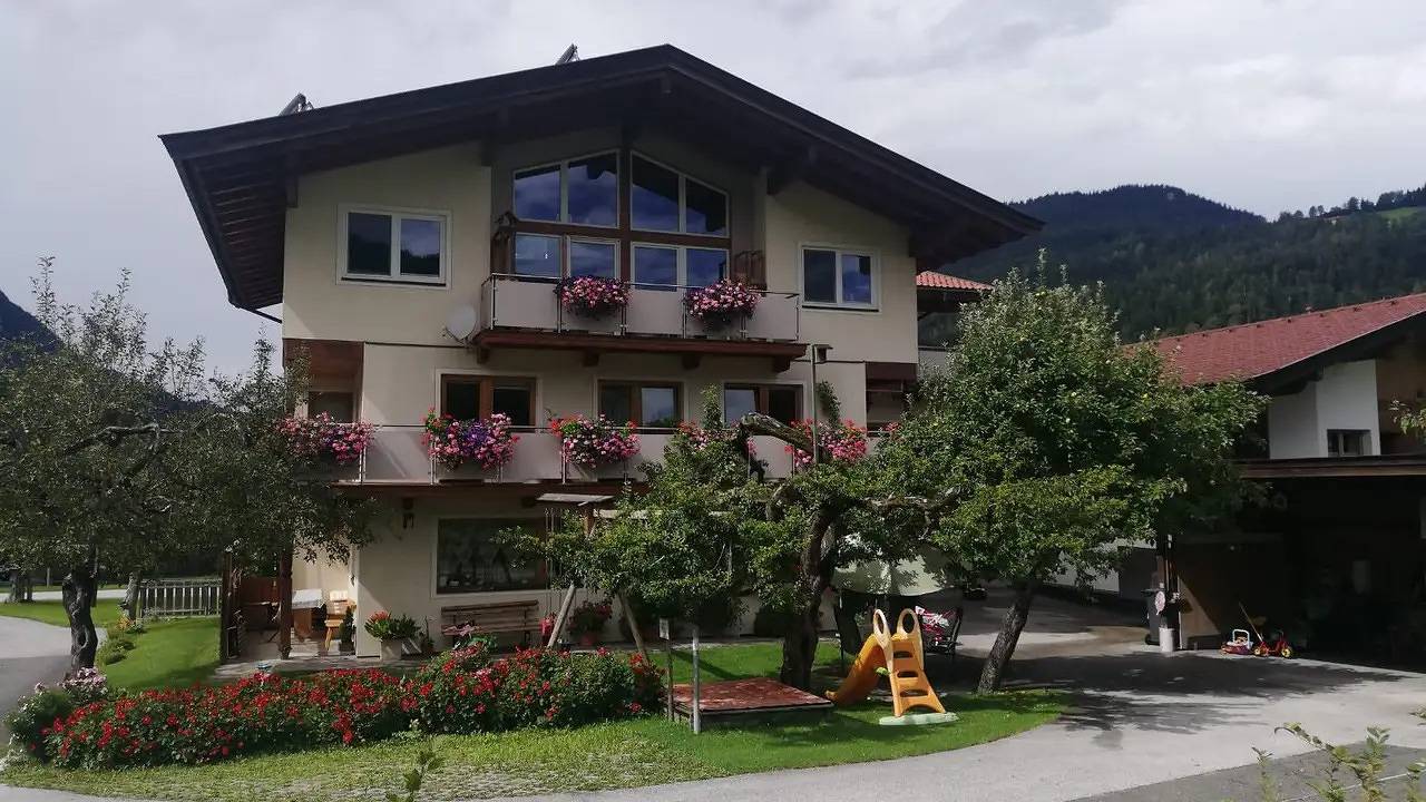 Geheel vakantieappartement, Ferienwohnung für 4 Personen (40 m²) in Söll in Söll, Kaisergebirge
