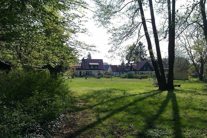 Ganze Wohnung, Ferienwohnung  auf großem gepflegtem Grundstück mit direktem Seezugang in Himmelpfort, Ruppiner Seenland