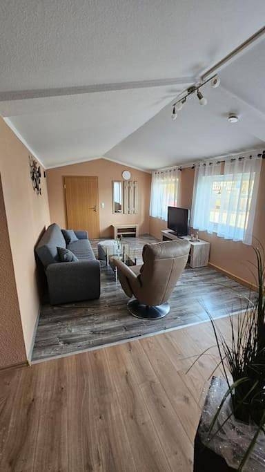 Ferienwohnung für 5 Personen in Bad Klosterlausnitz - 2