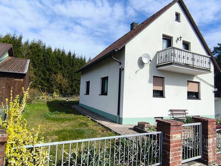 Ferienwohnung für 4 Personen, mit Balkon und Garten, kinderfreundlich in Pottenstein - 2