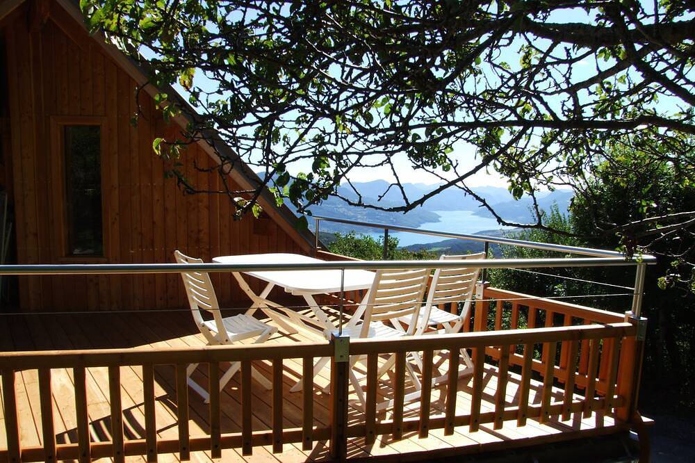 Appartement entier, F2 tout confort - Vue lac depuis la terrasse - in Puy-Saint-Eusèbe, Parc national des Écrins