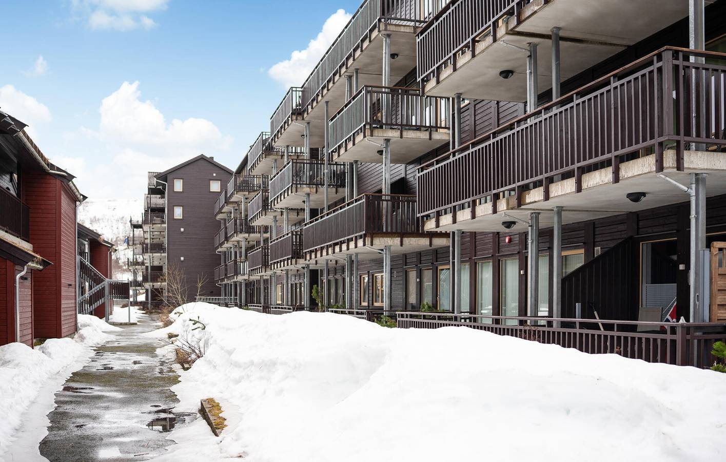 Hel ferieleilighet, Ferieleilighet for 5 personer med hage in Sinnes, Sirdal 