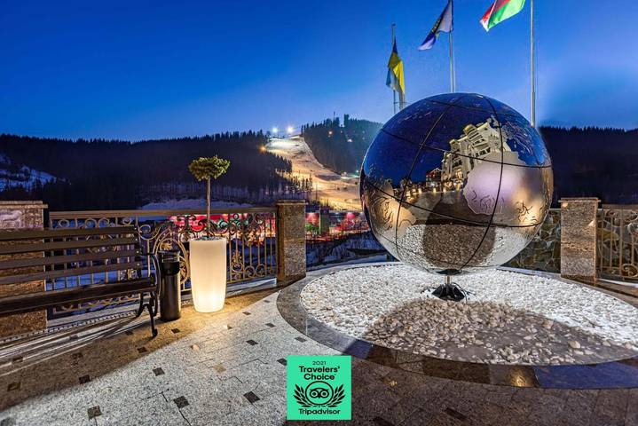 Hôtel pour 4 personnes, avec sauna et piscine ainsi que vue et terrasse