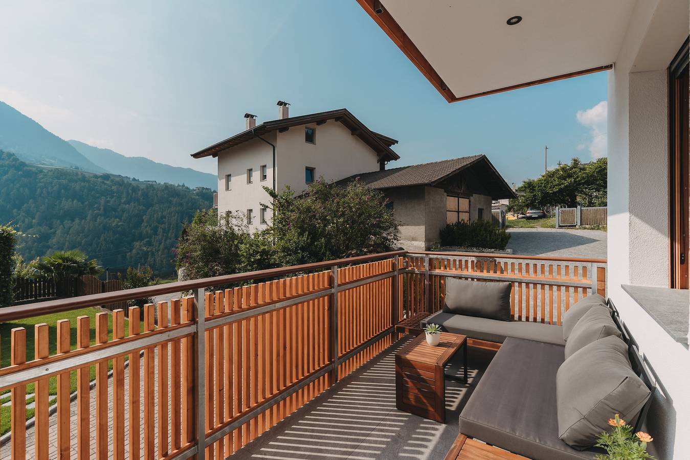 Ganze Wohnung, Apartment 'Morgensonne Innersennerhof' mit Bergblick, Wlan und Klimaanlage in Riffian, Passeiertal
