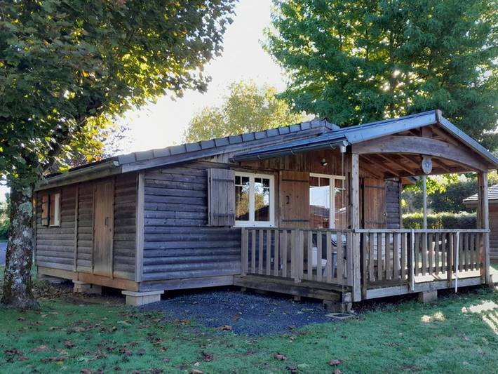Location de vacances pour 6 personnes, animaux acceptés à Pleaux
