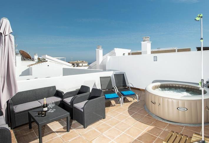 Hel lejlighed, Ferielejlighed for 6 personer med jacuzzi in Playa del Tesorillo (Almuñecar), Almuñecar