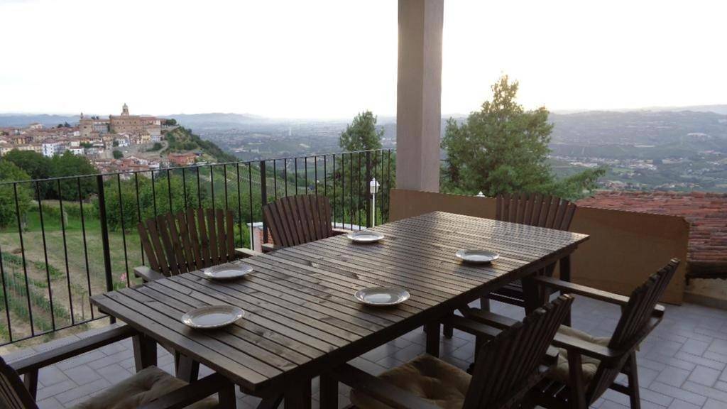 Ganze Wohnung, Casa Da Cristina Apartment Short Stay in La Morra, Langhe