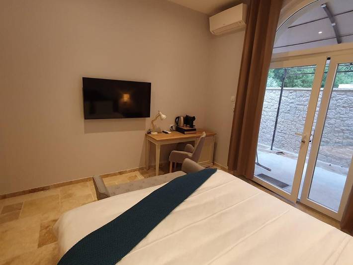 Station pour 4 personnes, avec piscine et jardin à Niozelles - 3