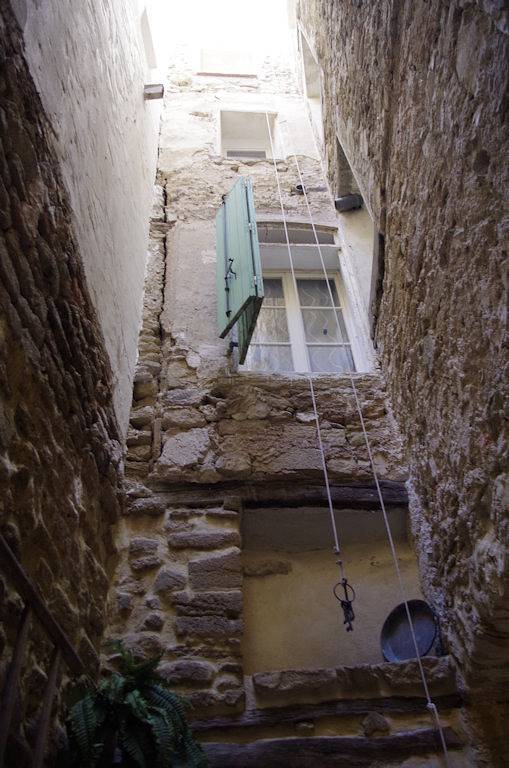 Gîte pour 7 personnes, avec terrasse à Caromb - 4