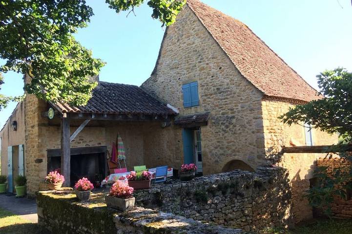 Gîte pour 4 personnes, avec jardin, animaux acceptés à Paunat